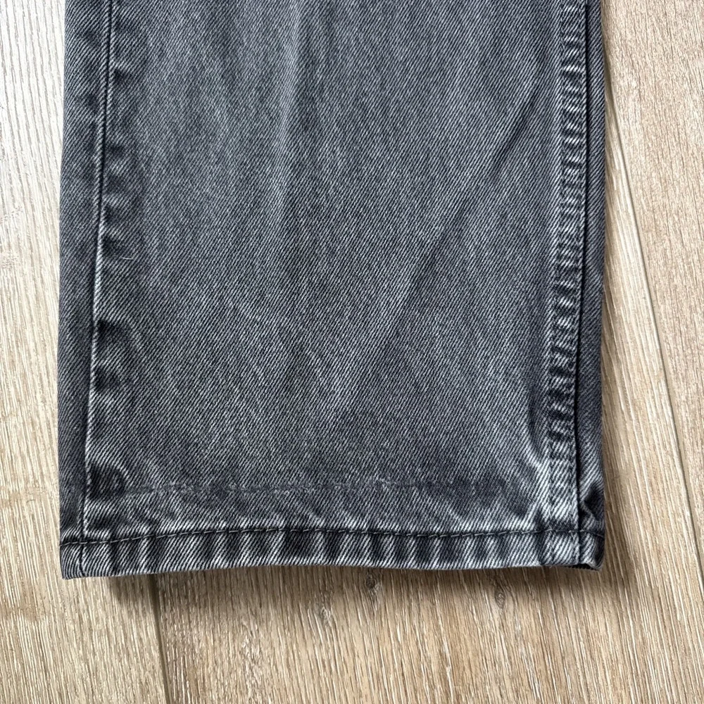 Levi's 505 Men's Straight‎ Leg 36x30 Black Jeans Slight Fade CW 03/15 #1022